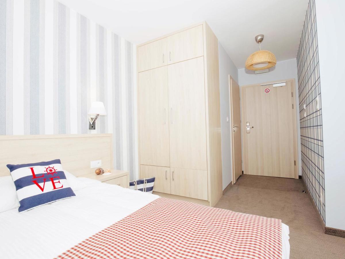 Porto Marina Hotel Krynica Morska Eksteriør billede