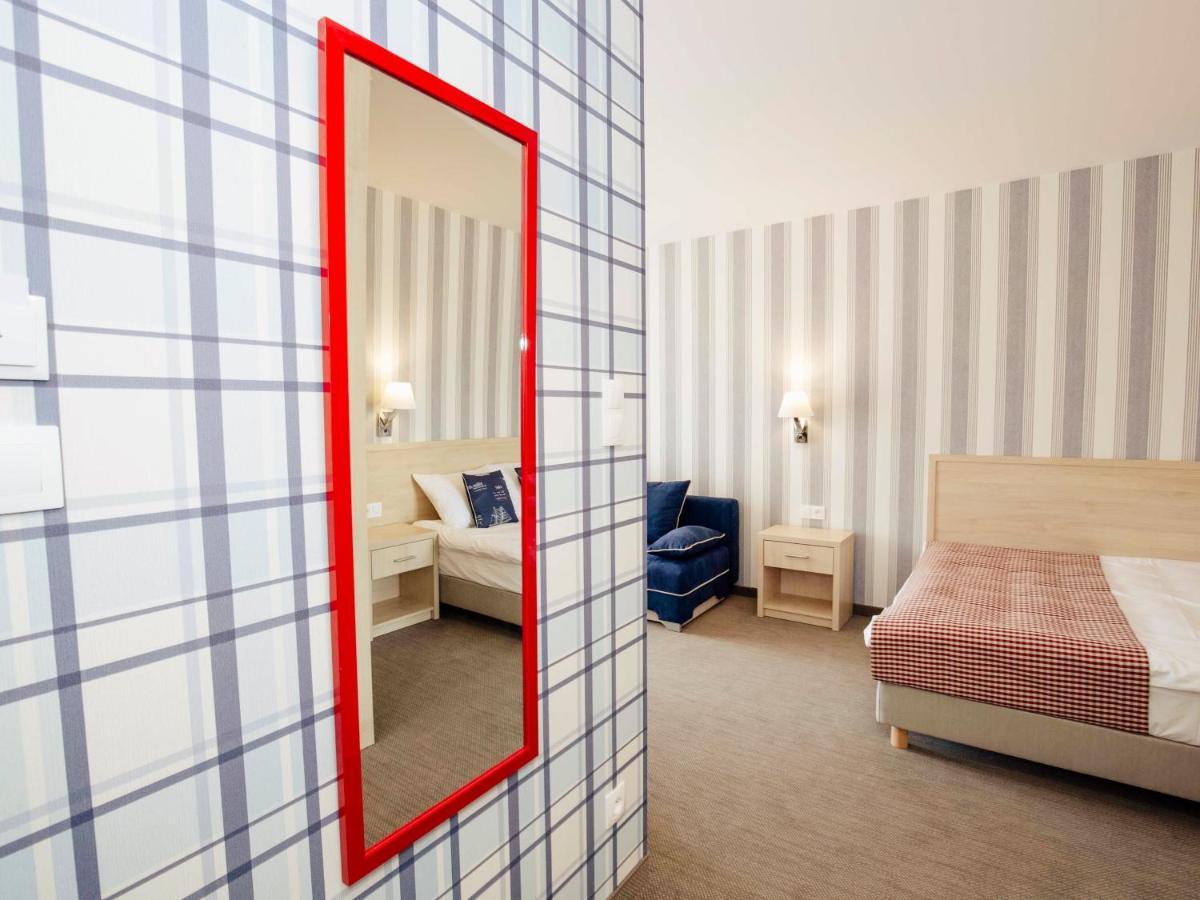 Porto Marina Hotel Krynica Morska Eksteriør billede