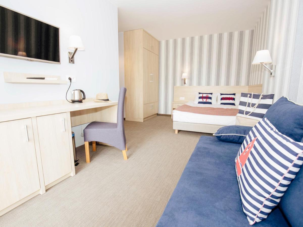 Porto Marina Hotel Krynica Morska Eksteriør billede