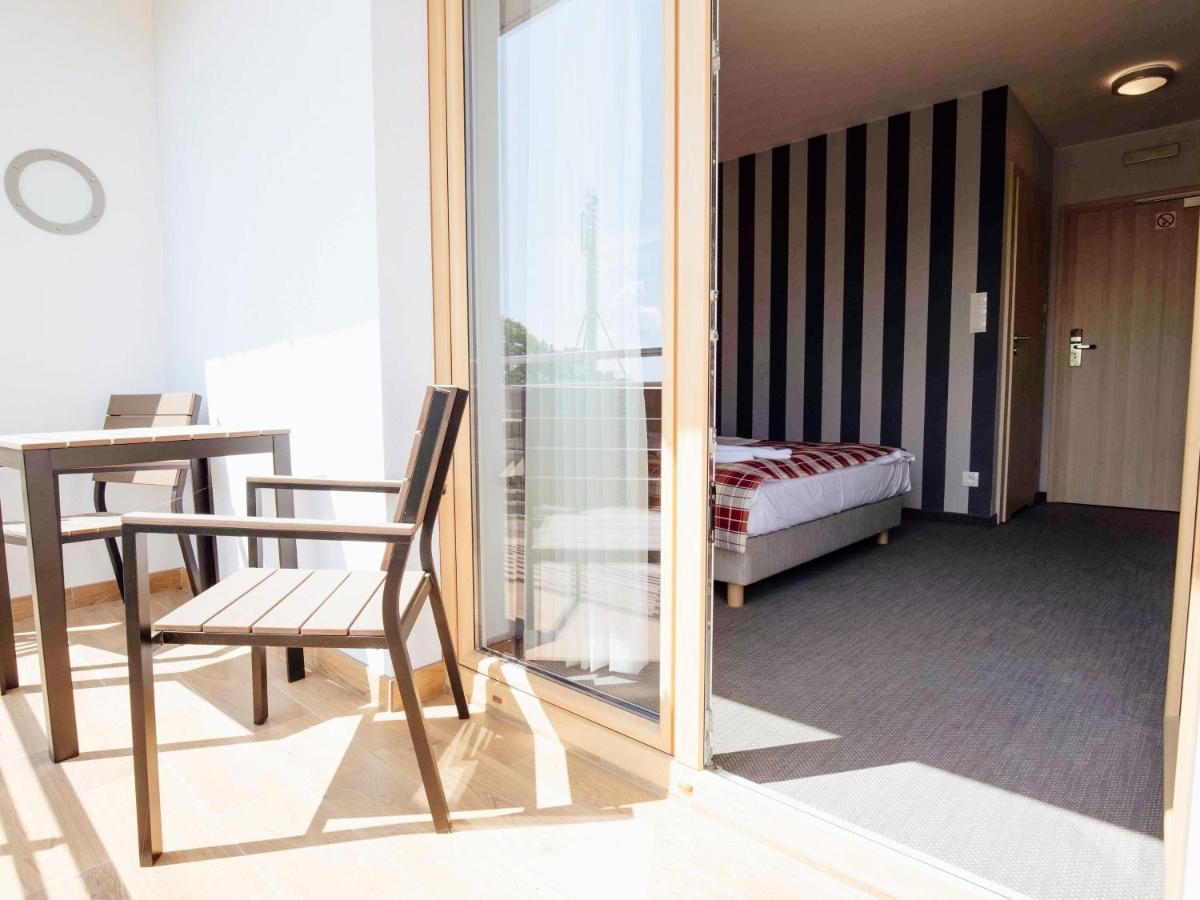 Porto Marina Hotel Krynica Morska Eksteriør billede