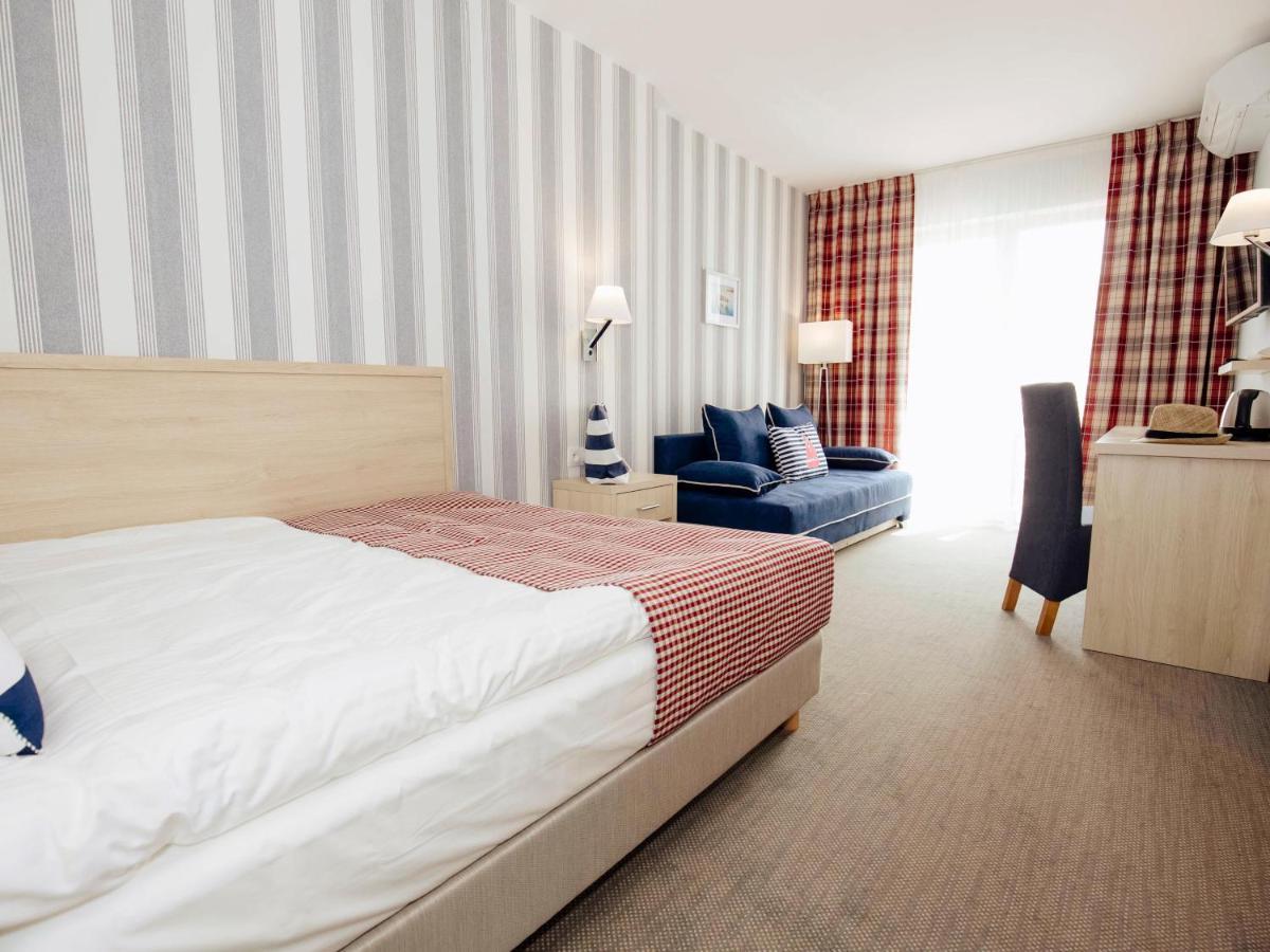 Porto Marina Hotel Krynica Morska Eksteriør billede